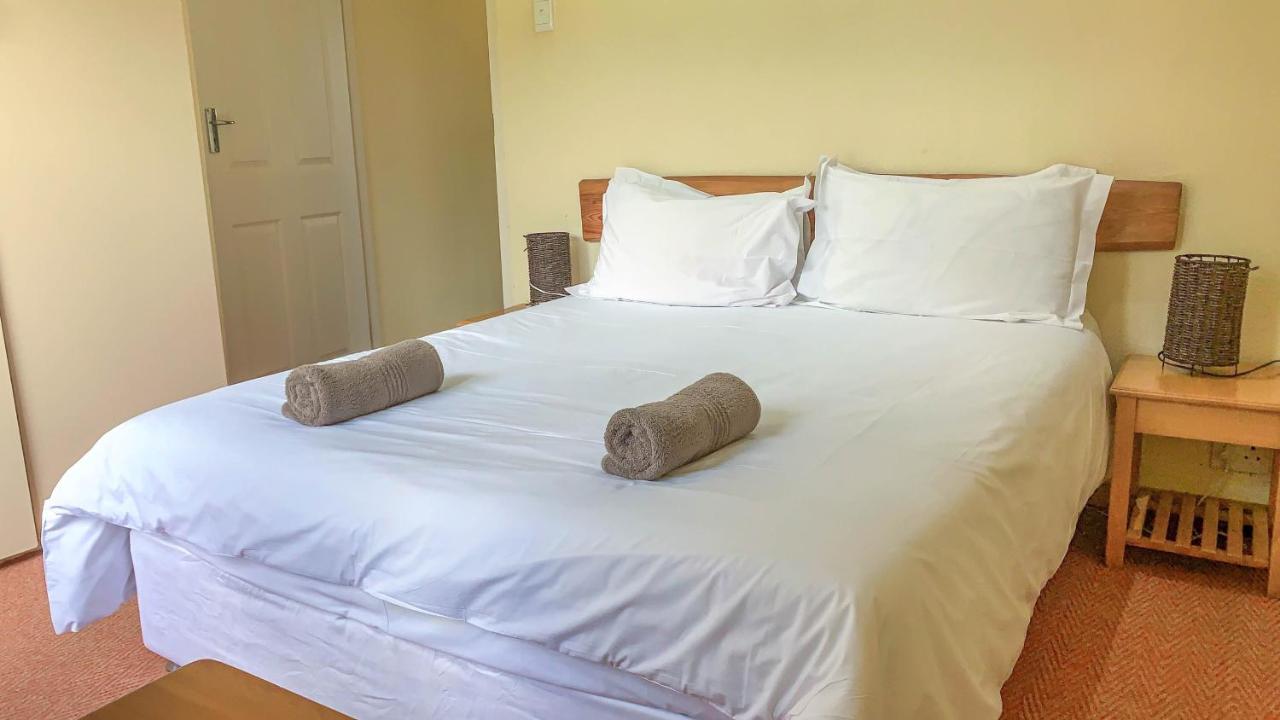 Wits End Mountain Resort Champagne Valley Екстериор снимка