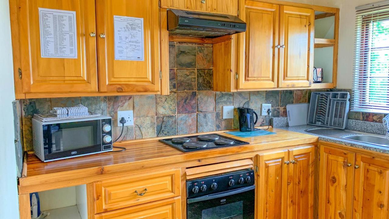 Wits End Mountain Resort Champagne Valley Екстериор снимка