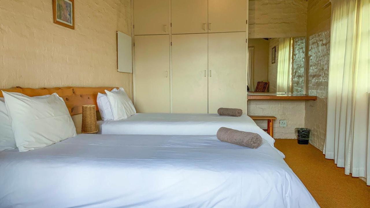 Wits End Mountain Resort Champagne Valley Екстериор снимка