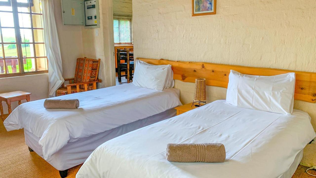 Wits End Mountain Resort Champagne Valley Екстериор снимка