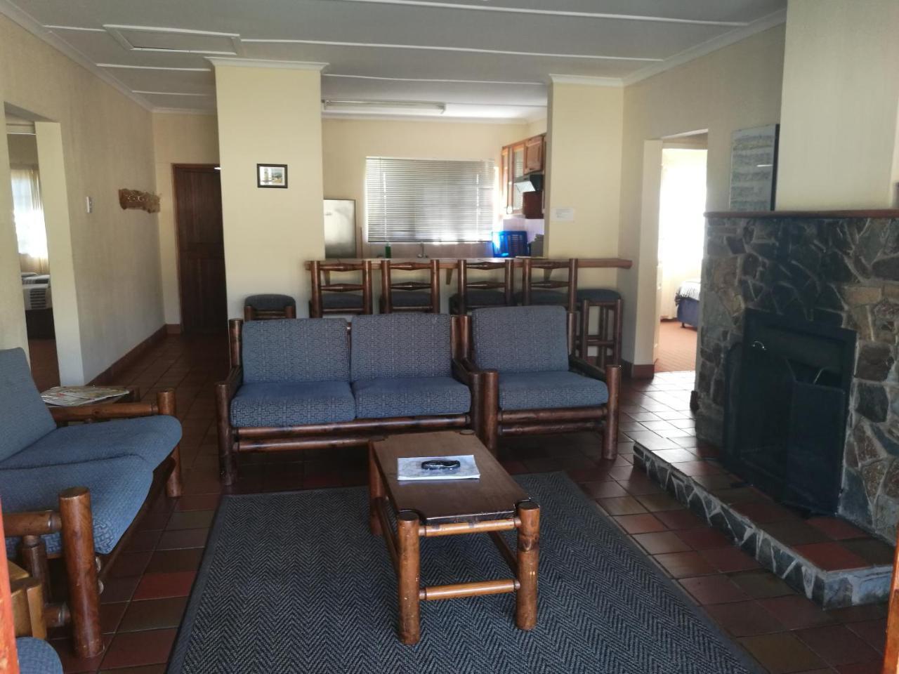 Wits End Mountain Resort Champagne Valley Екстериор снимка