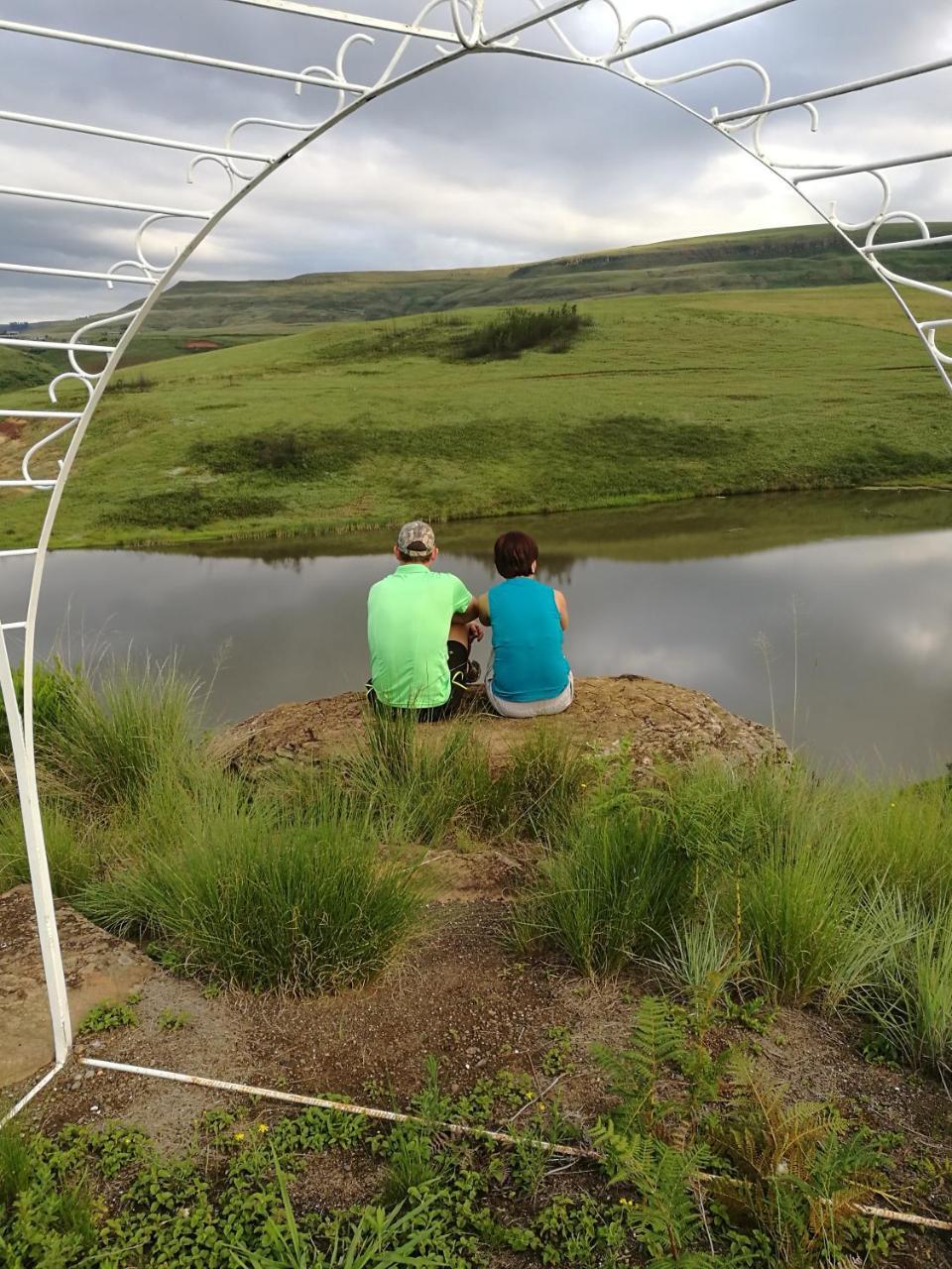 Wits End Mountain Resort Champagne Valley Екстериор снимка