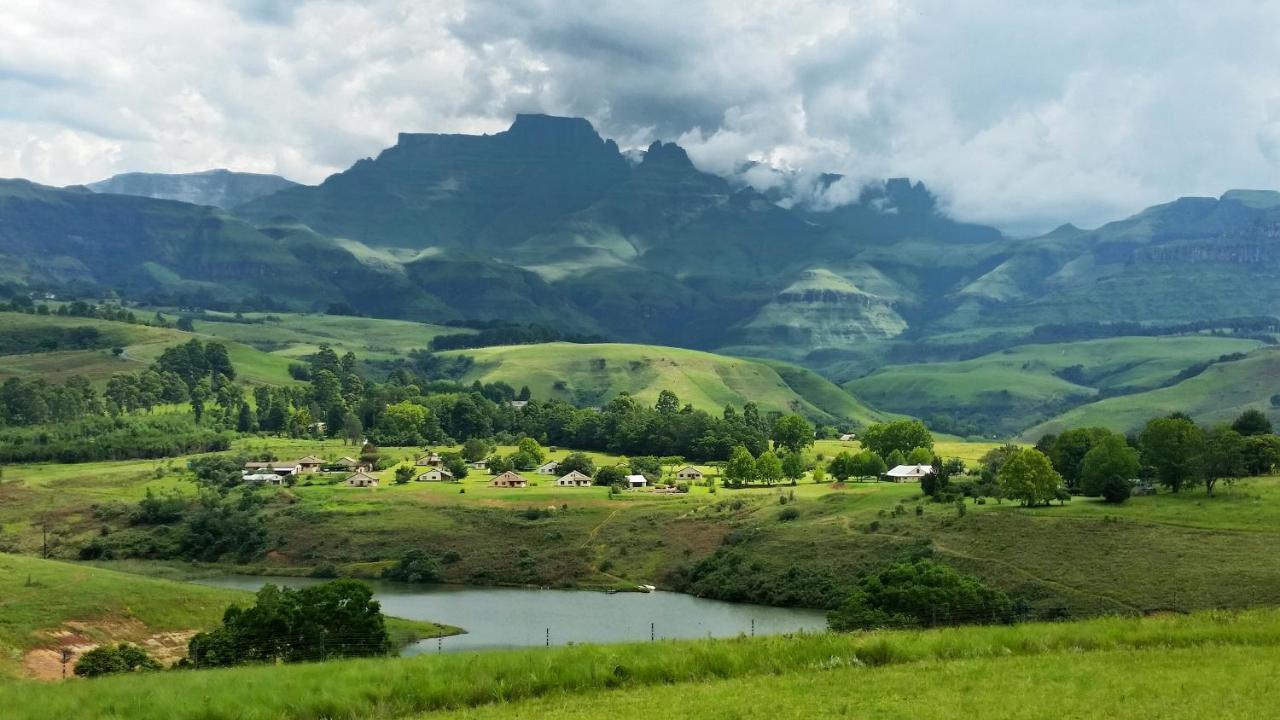Wits End Mountain Resort Champagne Valley Екстериор снимка